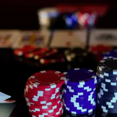 Khuyến Mãi Poker Hiện Tại 2025: Ưu Đãi Hấp Dẫn & Cách Nhận Thưởng Nhanh