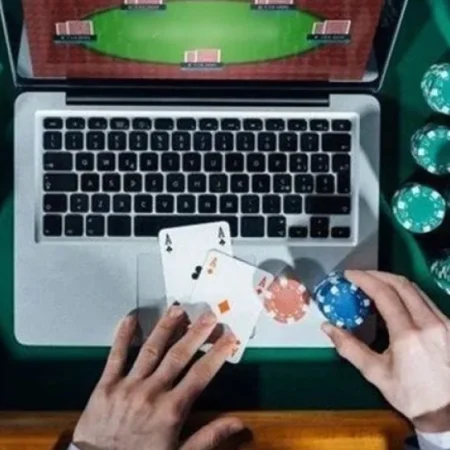 Chiến Thuật Chơi Poker Online Hiệu Quả: Bí Quyết Đọc Bài & Quản Lý Vốn Thắng Lâu Dài