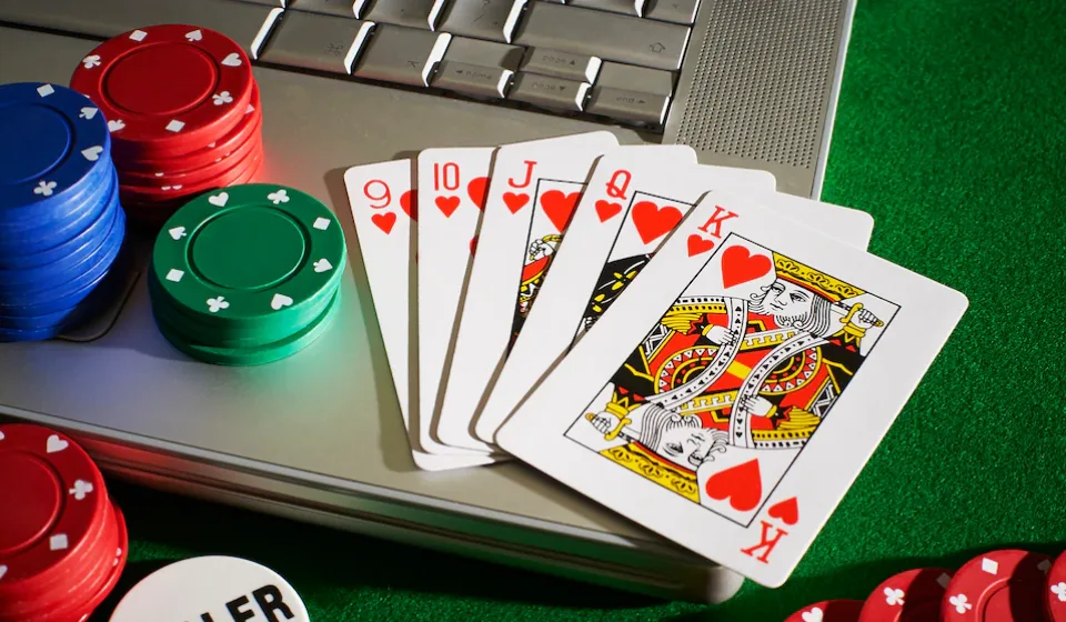 Các Cung Đường Chơi Poker
