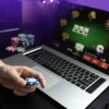 Giải Đấu Poker Online Miễn Phí: Cách Tham Gia, Luật Chơi & Chiến Lược Thắng Lớn